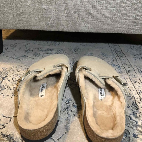 Birkenstock Boston Shearling Clogs in Taupe men’s - Picture 5 of 8